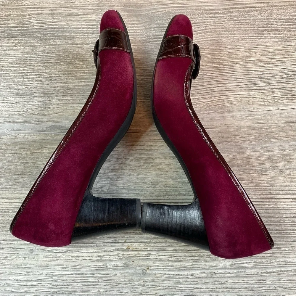 Woman’s Bandolino BDJasper suede chunky vintage look wood stacked heels size 8.5